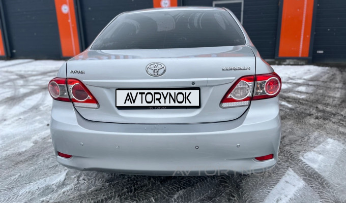Toyota Corolla 2011 года