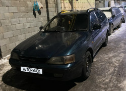 Toyota Caldina 1993 года