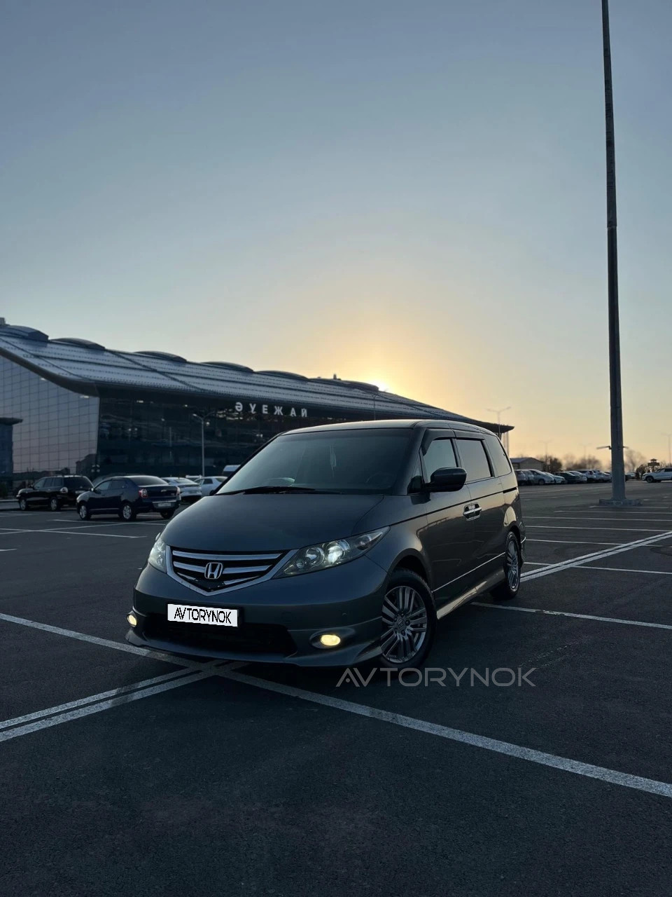 Honda Elysion, 2008
