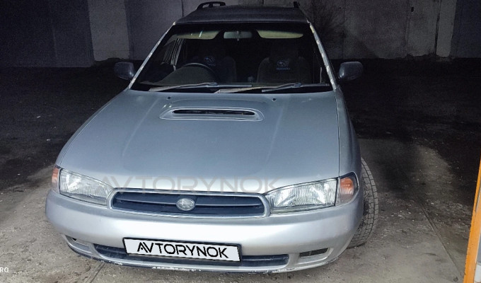 Subaru Legacy 1995 года