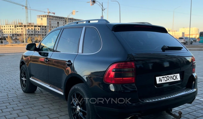 Porsche Cayenne 2004 года
