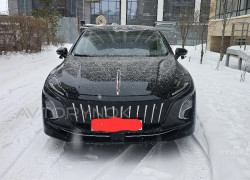 Hongqi E-QM5 2024 года
