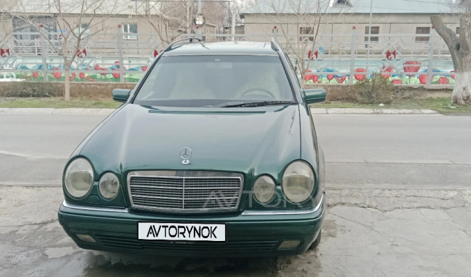 Mercedes-Benz E-Класс 1998 года