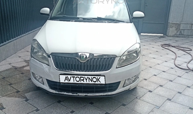 Skoda Fabia 2012 года