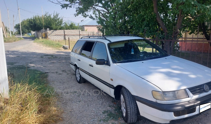 Volkswagen Passat 1995 года
