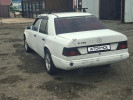 Mercedes-Benz E-Класс 1988 года