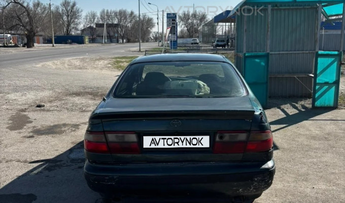 Toyota Carina E 1993 года