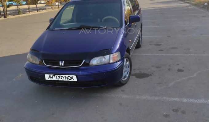 Honda Shuttle 2000 года