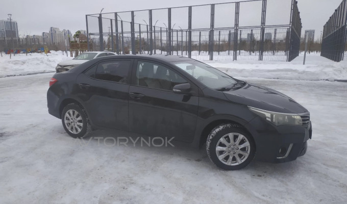 Toyota Corolla 2013 года