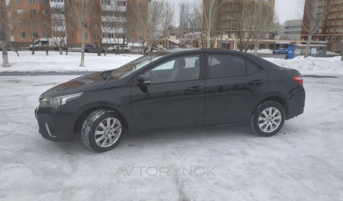 Toyota Corolla 2013 года