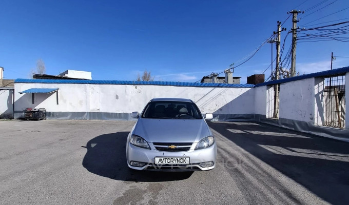 Daewoo Gentra 2014 года