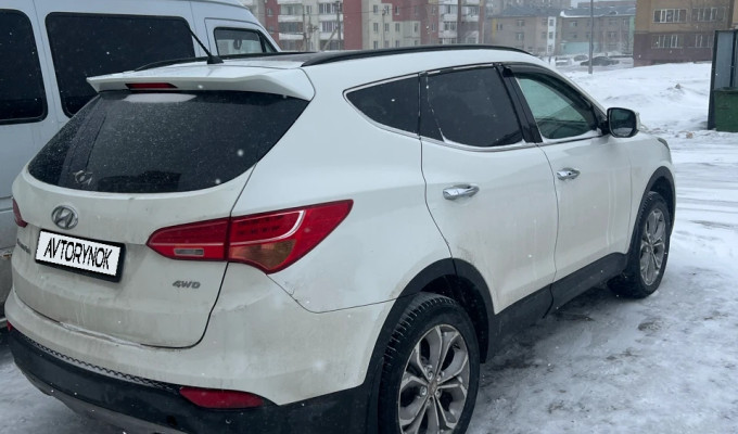 Hyundai Santa Fe 2013 года