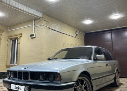 BMW 5 серия 1993 года