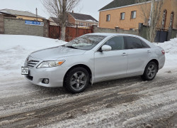 Toyota Camry 2011 года