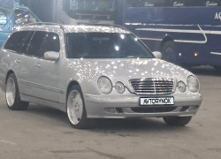 Mercedes-Benz E-Класс 2002 года