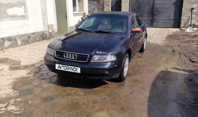 Audi A4 1996 года