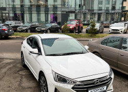 Hyundai Elantra 2020 года