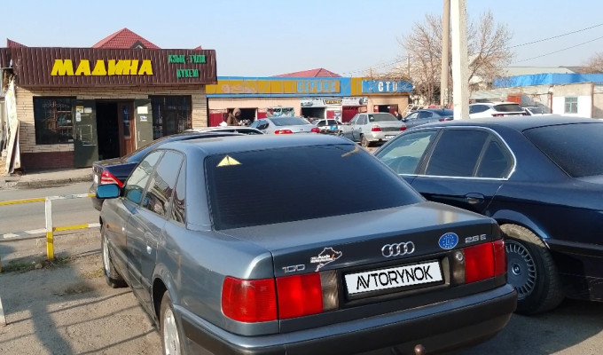 Audi 100 1992 года