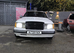 Mercedes-Benz E-Класс 1992 года