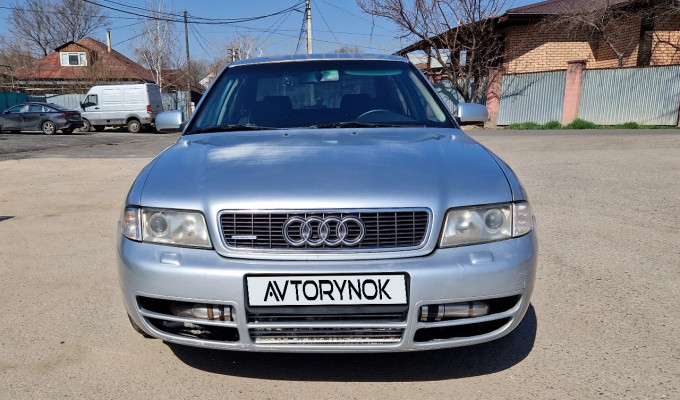 Audi A4 1996 года