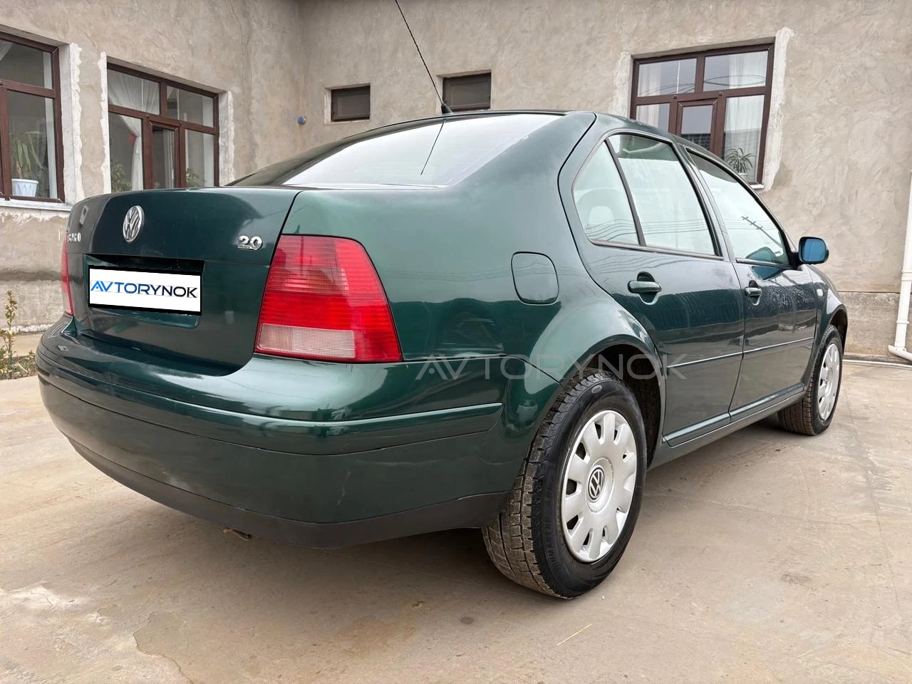 Volkswagen Golf, 2000