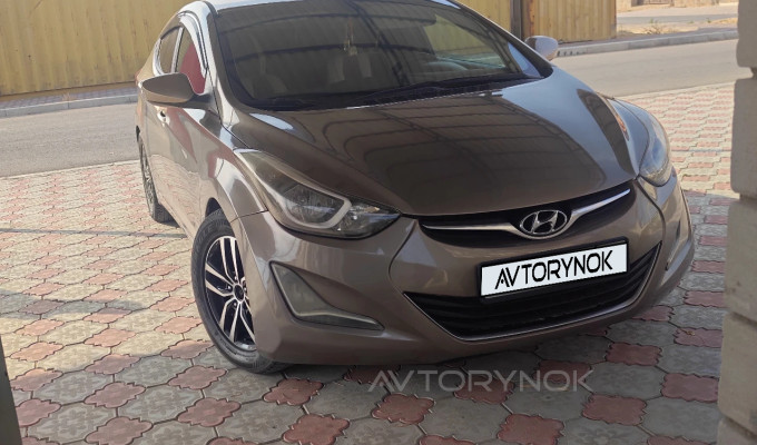 Hyundai Elantra 2015 года