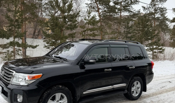Toyota Land Cruiser 2012 года