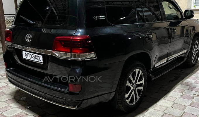 Toyota Land Cruiser 2008 года