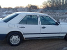 Mercedes-Benz E-Класс 1988 года