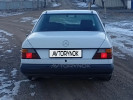 Mercedes-Benz E-Класс 1988 года