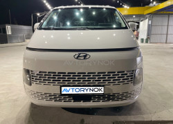 Hyundai Staria 2021 года