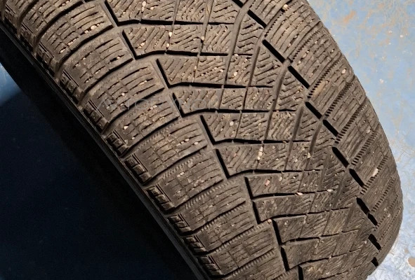 PIRELLI AIS ZERO