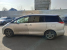 Toyota Estima 2011 года