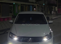 Volkswagen Polo 2015 года