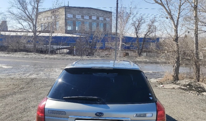 Subaru Legacy 2005 года