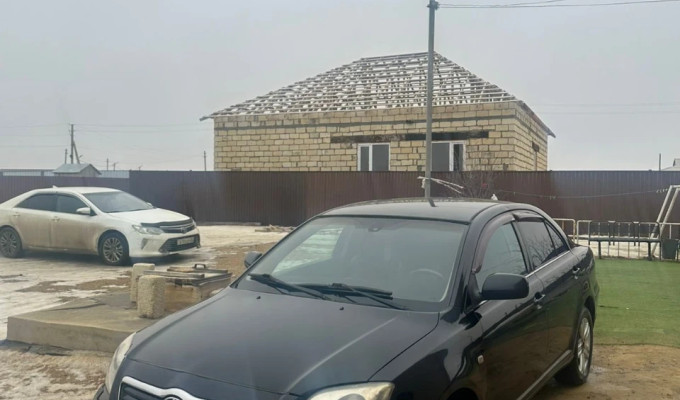 Toyota Avensis 2006 года