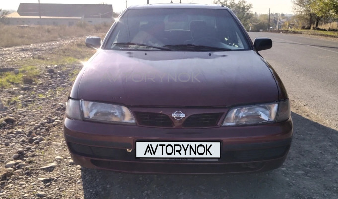 Nissan Almera 1996 года