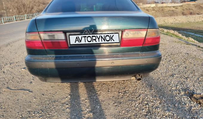Toyota Carina E 1993 года