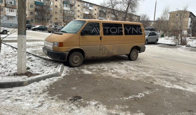 Volkswagen Transporter 2001 года