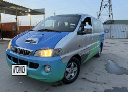 Hyundai Starex 2004 года