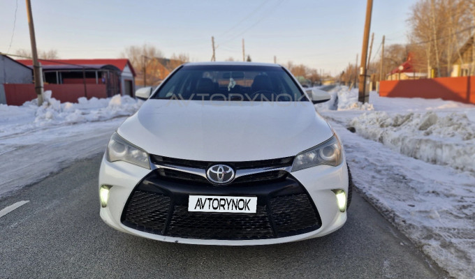 Toyota Camry 2016 года