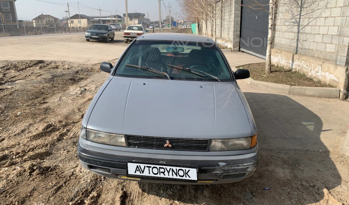 Mitsubishi Colt 1992 года