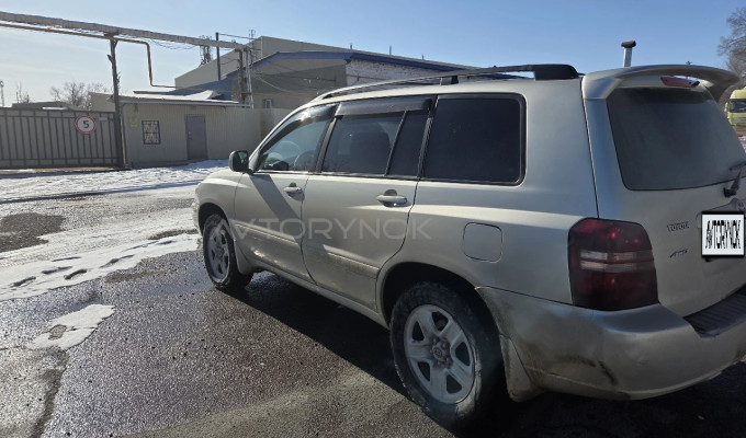 Toyota Highlander 2001 года