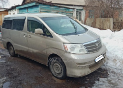 Toyota Alphard 2004 года