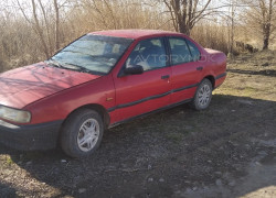 Nissan Primera 1992 года