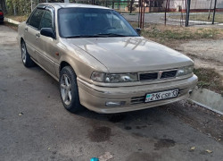 Mitsubishi Galant 1991 года