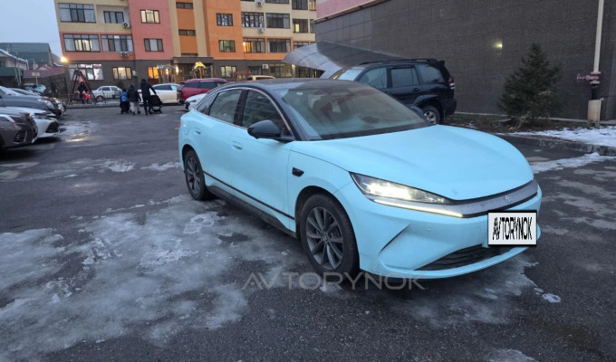 BYD Qin L DM-i 2025 года