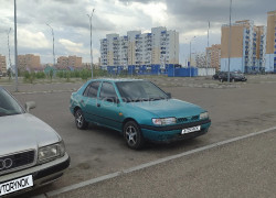 Nissan Sunny 1995 года