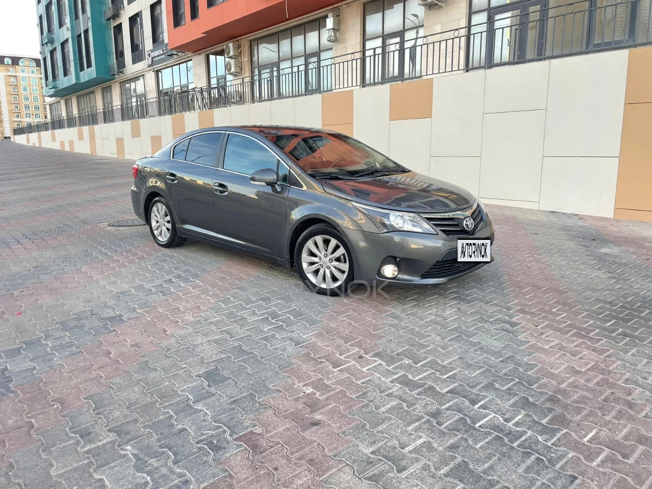 Toyota Avensis, 2011