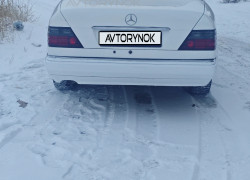 Mercedes-Benz E-Класс 1995 года